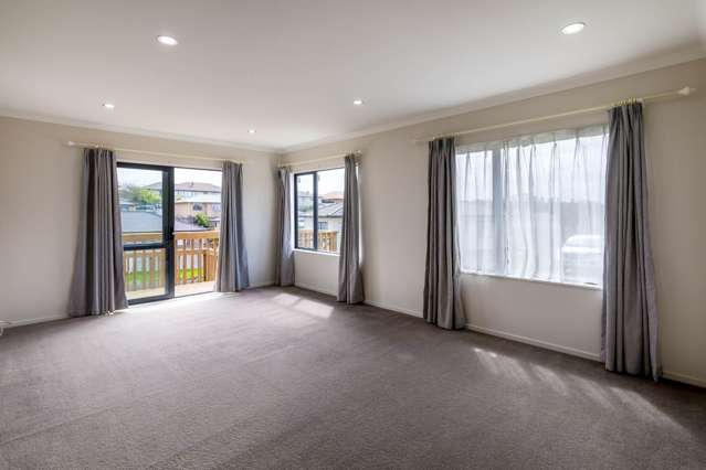 37c Simpson Road Ranui_1