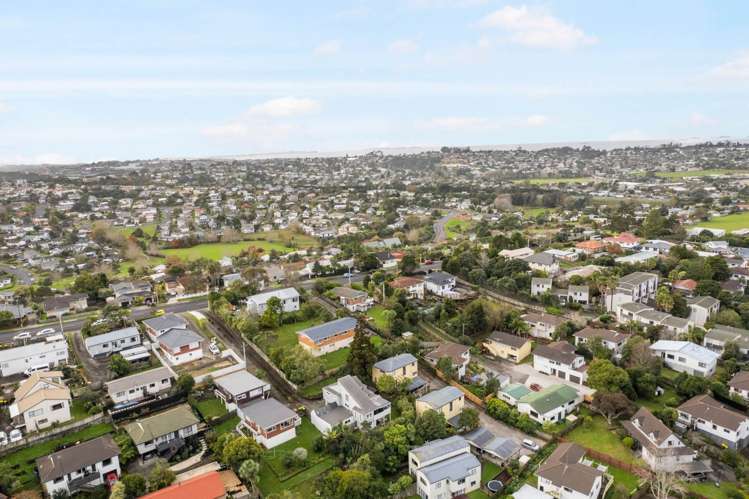 2/17 Kupari Place Totara Vale_24