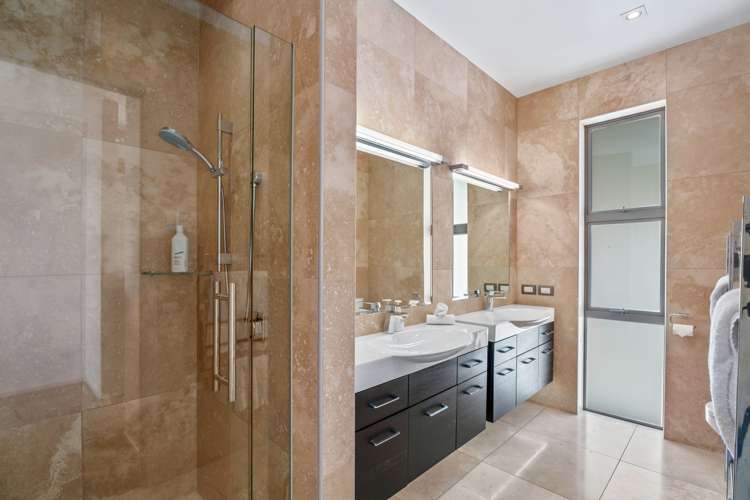 23 Olivers Place Queenstown_15