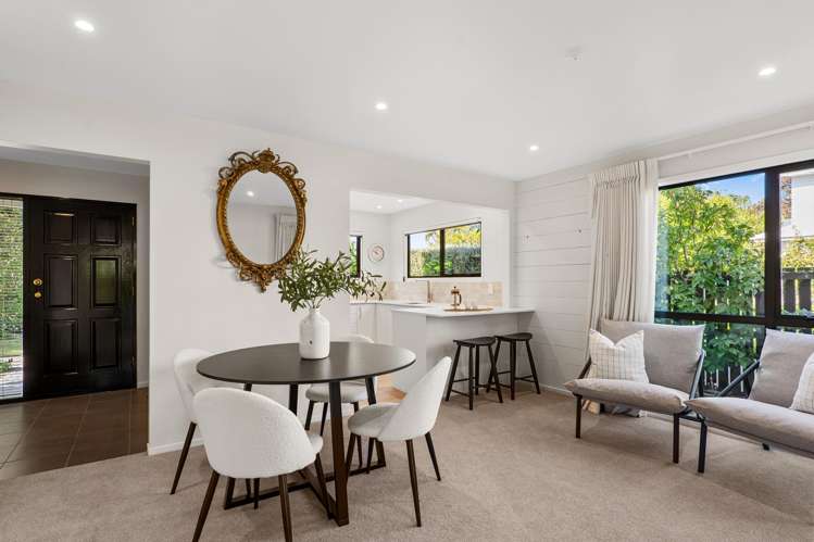 115E Merivale Lane_2