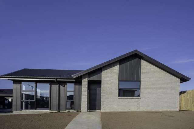 1/10 Tokerau Drive 2612_1