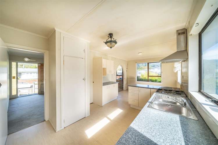 8 Meremere Street Wainuiomata_5