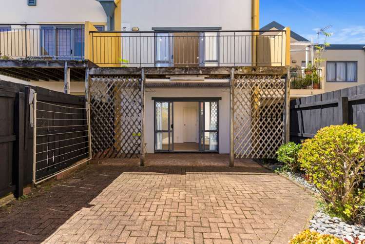 24/14 Ambrico Place New Lynn_18