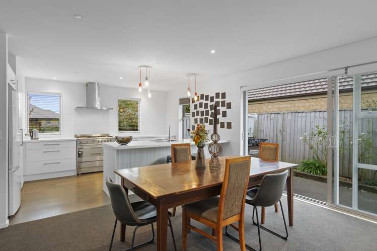 28 Champagne Avenue Yaldhurst_5