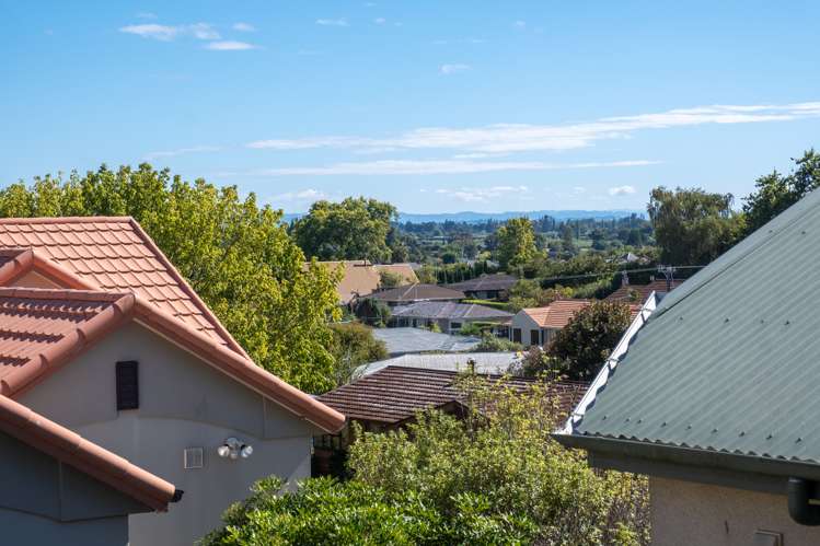 16 Busby Hill Havelock North_17