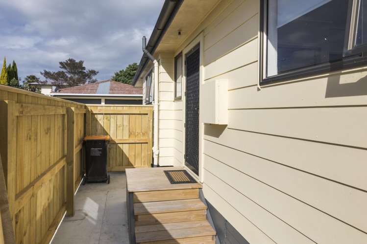 12 Escort Grove Awapuni_12