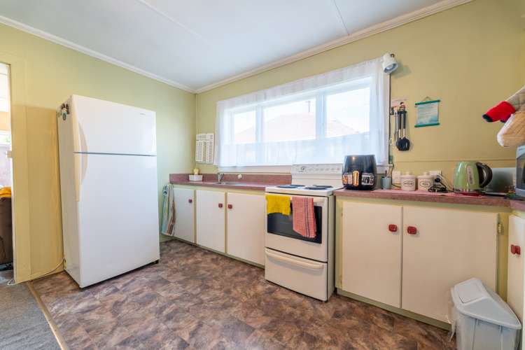 13 Michael Street Waimate_14