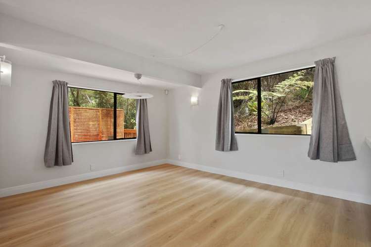 3 Herrings Cove Place Titirangi_25