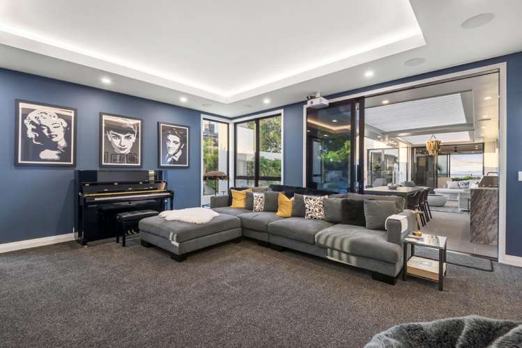 90 Marine Parade Mellons Bay_19