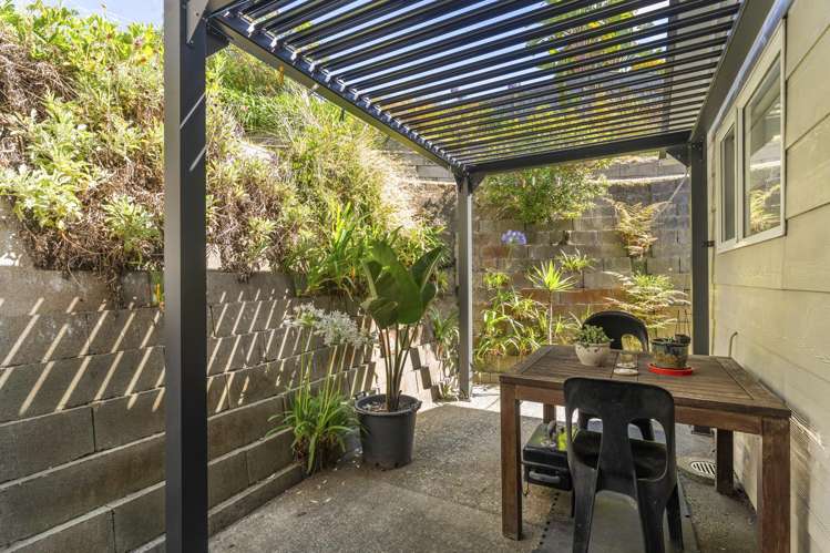 18 Robert Mckeen Street Otaki Beach_15