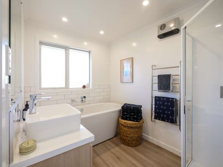 3 White Hart Lane Mosgiel_16