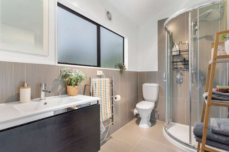 2/141 Balmain Road Birkenhead_10