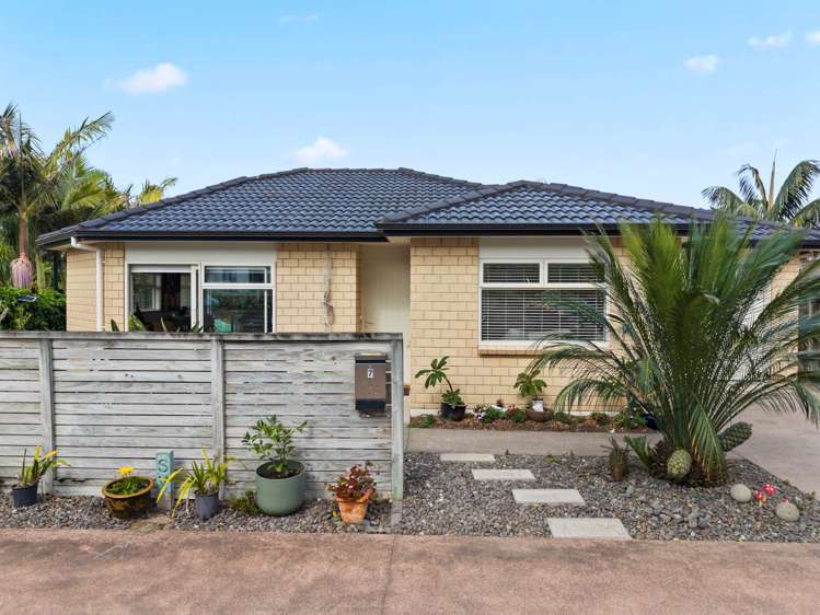 7 Annalise Place Orewa_0