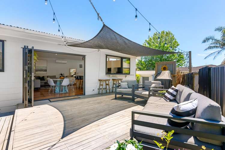 30 Fairdale Place Birkdale_13