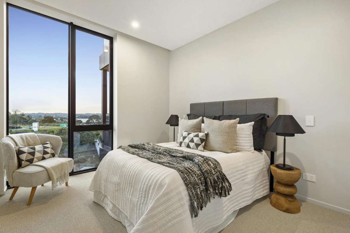 305/12 Marlborough Crescent_3