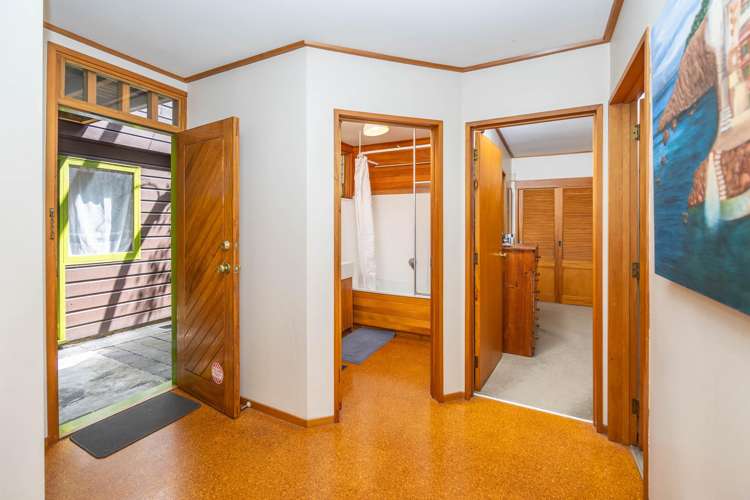 8 Cook Street Hamilton East_22