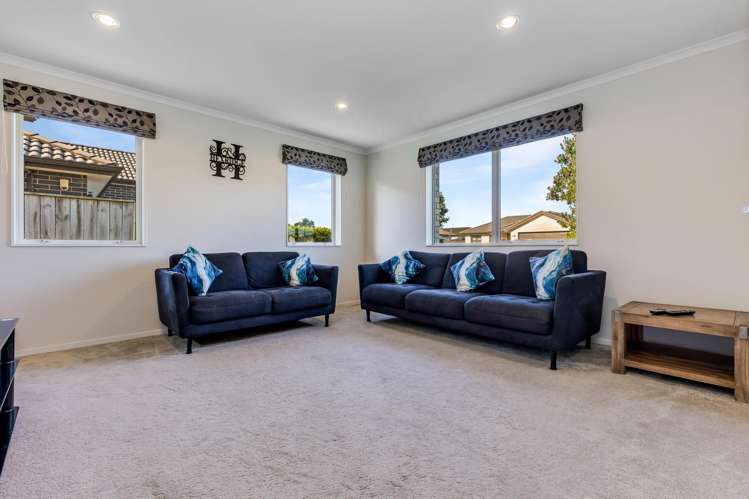 61 Turnberry Drive Wattle Downs_9