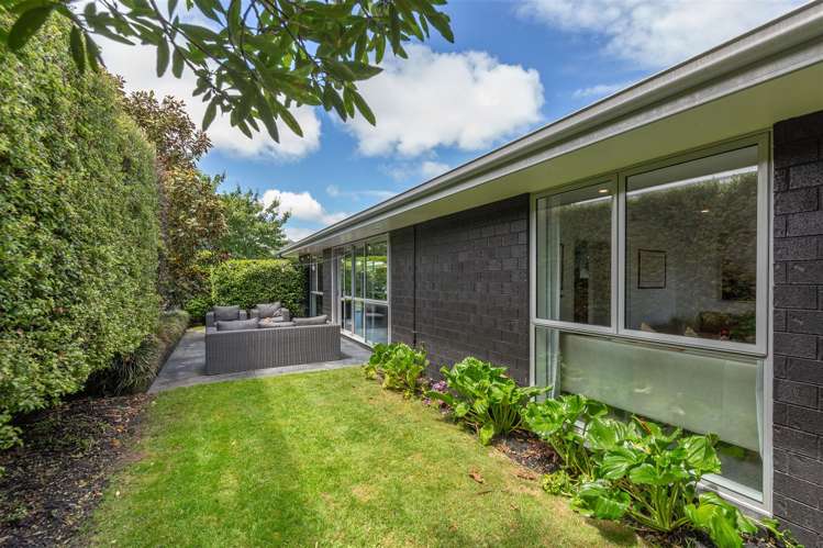 14 Riverwood Boulevard Redwood_24