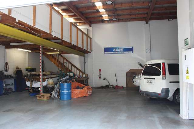 D/16 Andromeda Crescent East Tamaki_2