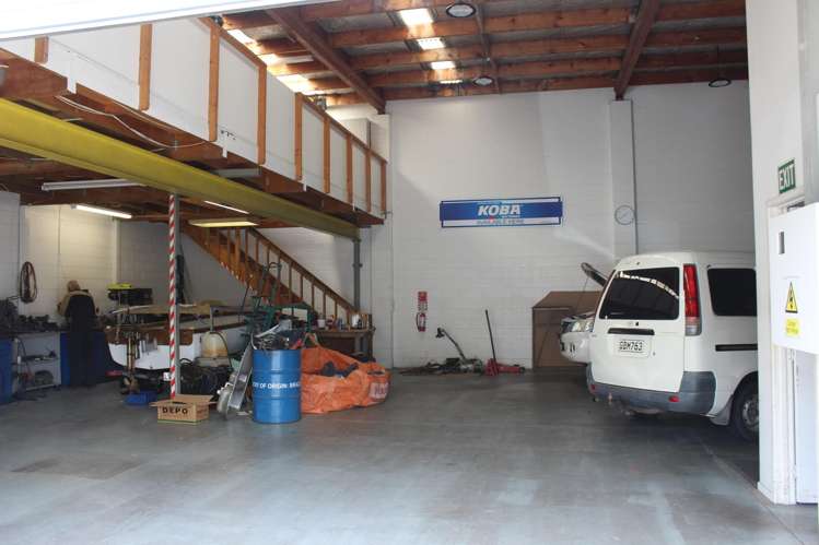 D/16 Andromeda Crescent East Tamaki_2