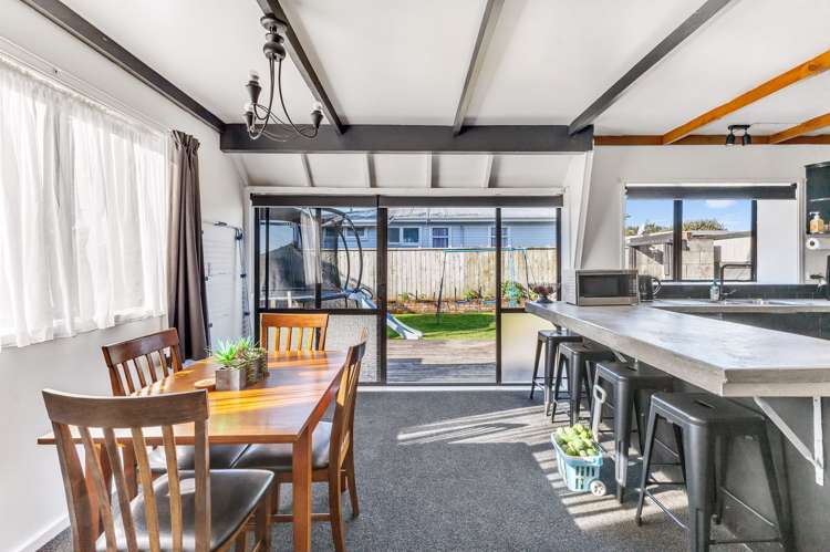 44 Park Lane Waitara_6