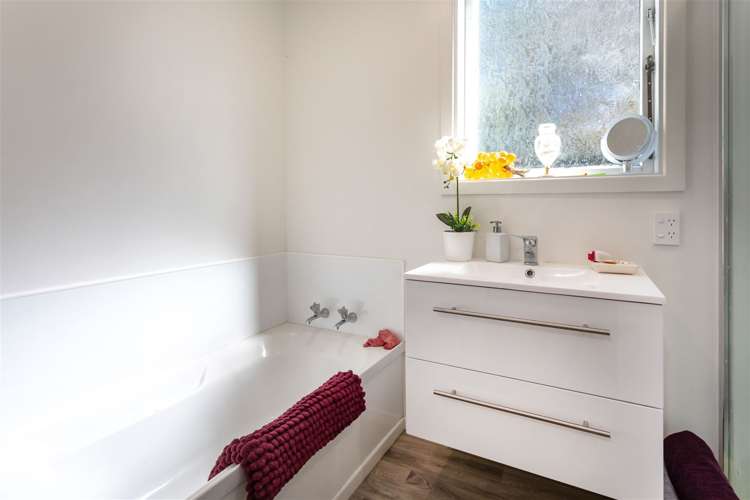 602 Cochrane Street Thames_12