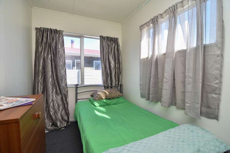 25 Railway Crescent Masterton_11