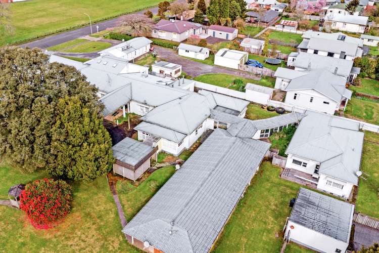 33 Page Street Stratford_1