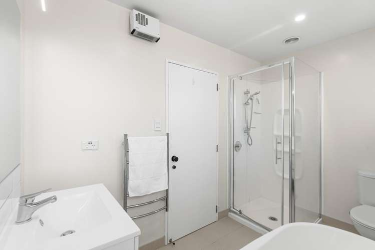 11a Wyatt Place Russley_17