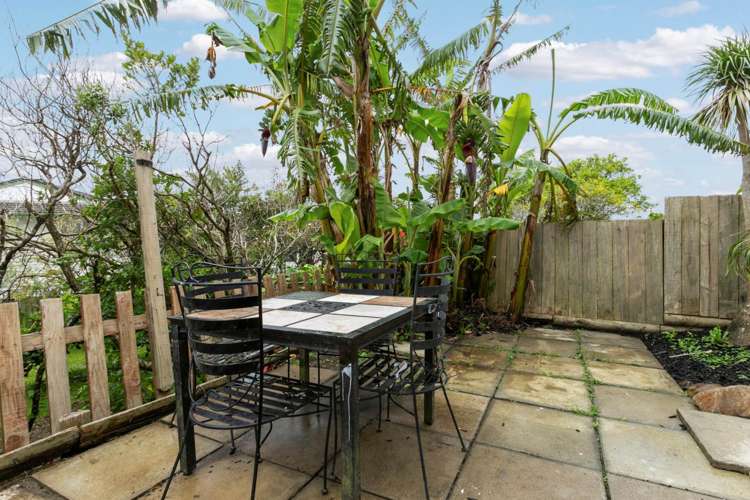 16b Fairway Avenue Red Beach_15