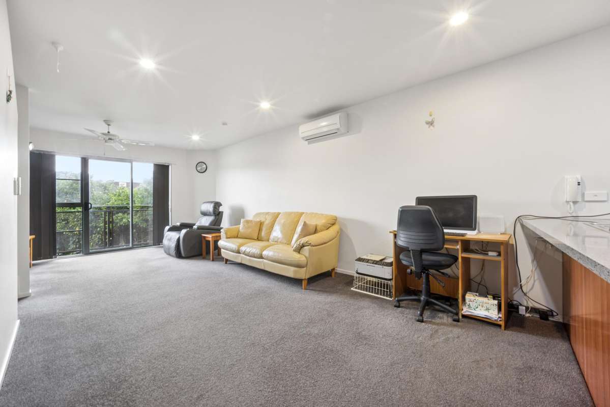 67/42 Holly Street_3
