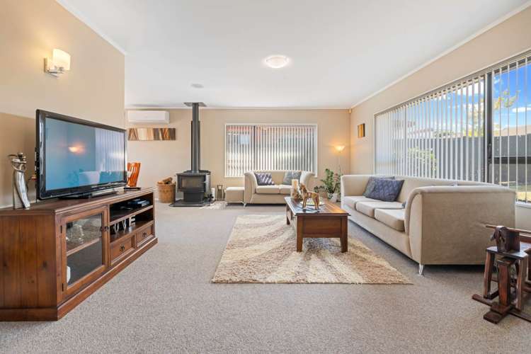 108 Mirrabooka Avenue Botany Downs_4