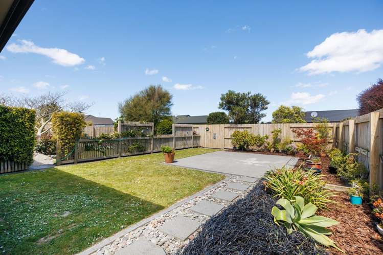 4 Meridian Grove Kelvin Grove_4