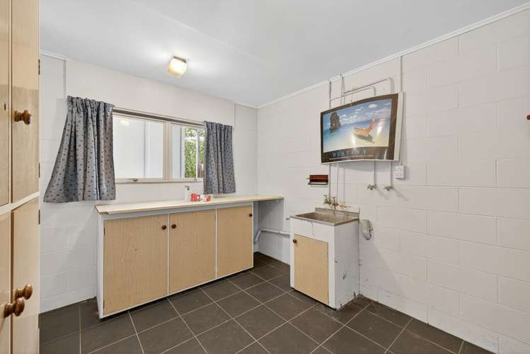 420 Marine Drive Charteris Bay_28