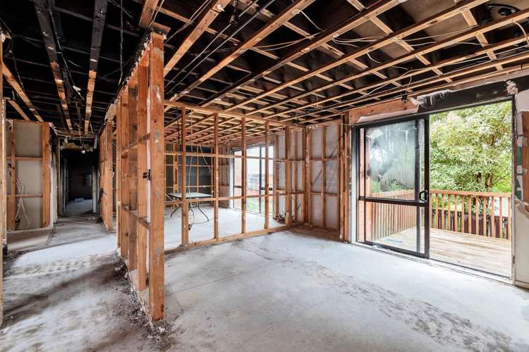 8 Gordon Stanley Drive Massey_2