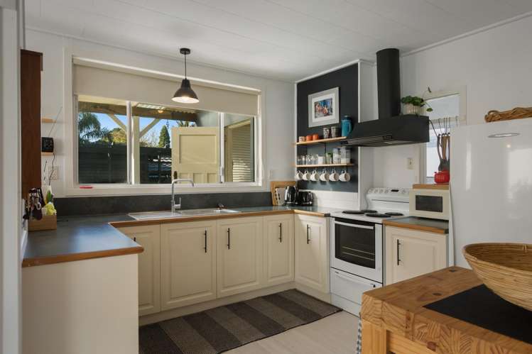 48A Athenree Road_3