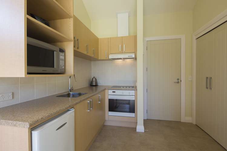 371 Peninsula Road Kelvin Heights_16