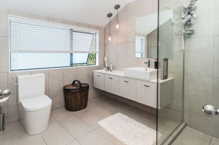 2/16 Sayegh Street Saint Heliers_13