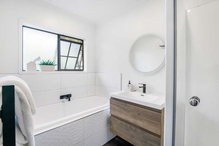 2/53 Francis Street Hauraki_14