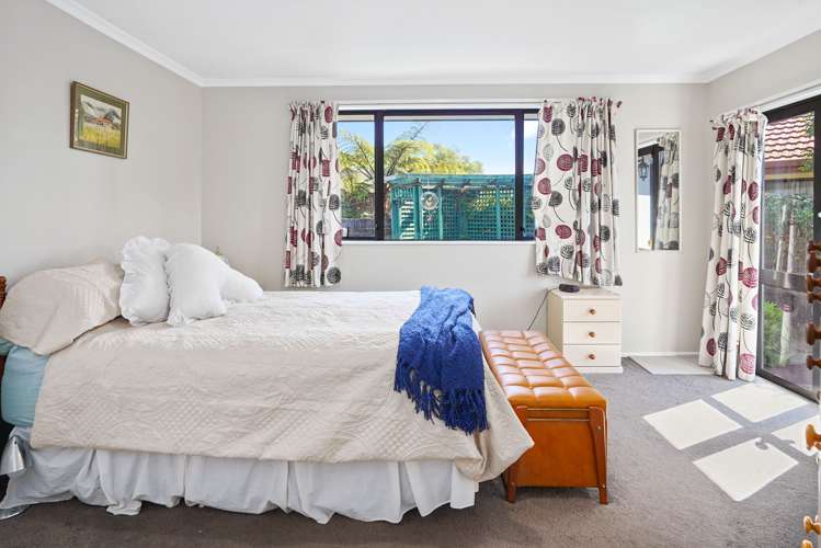 34 Willow Avenue Stoke_13