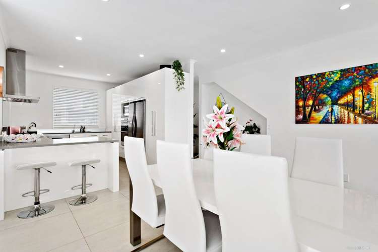 99 Mackay Drive Greenhithe_6