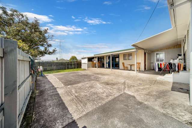 19 Ivon Road Otara_3