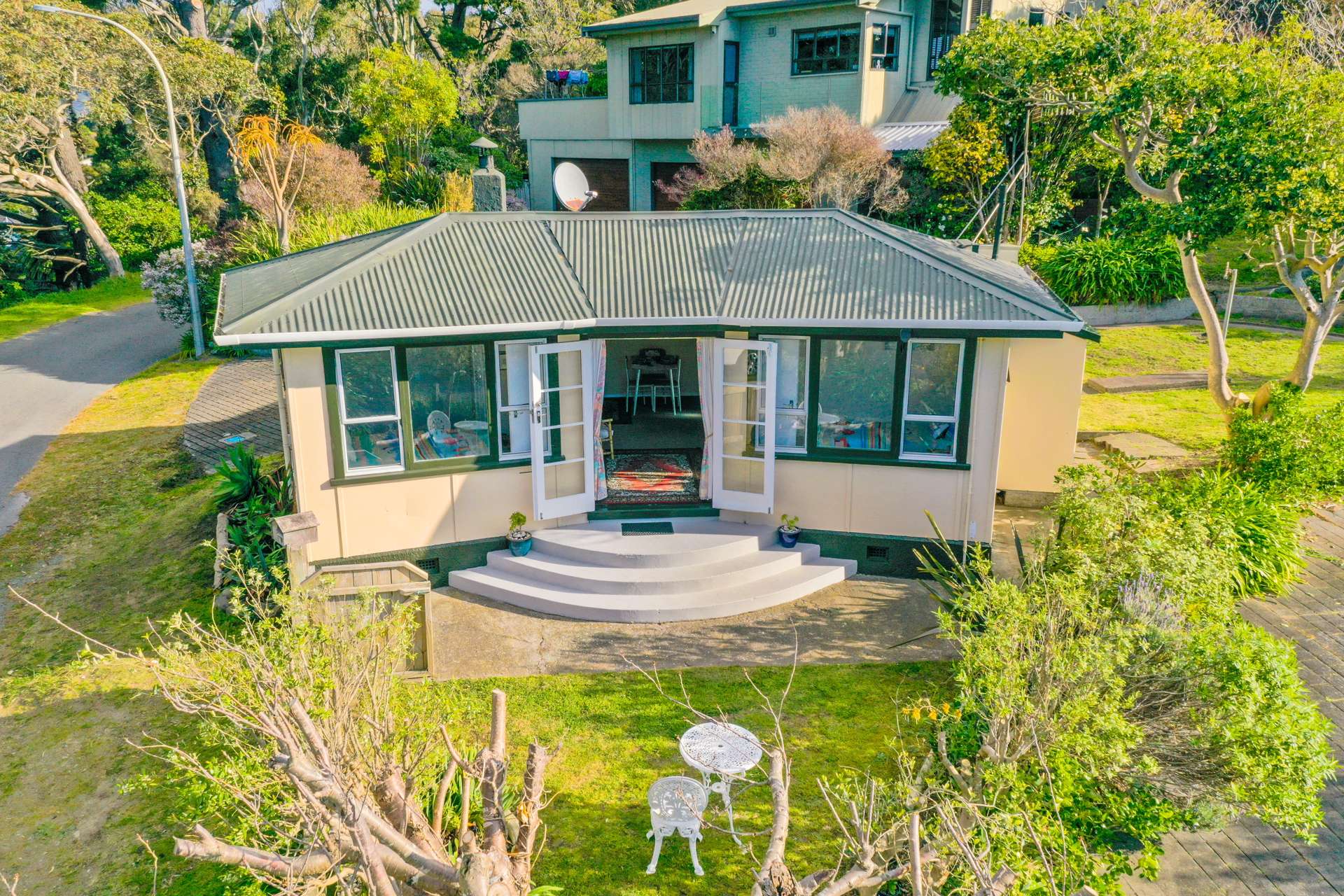 9 The Crescent Raumati South_0