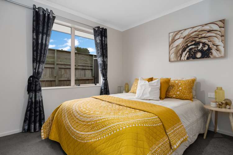 208 Ballintoy Park Drive Welcome Bay_13