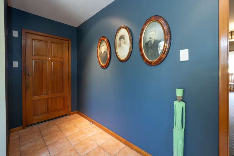 96 Middle Road Allenton_23