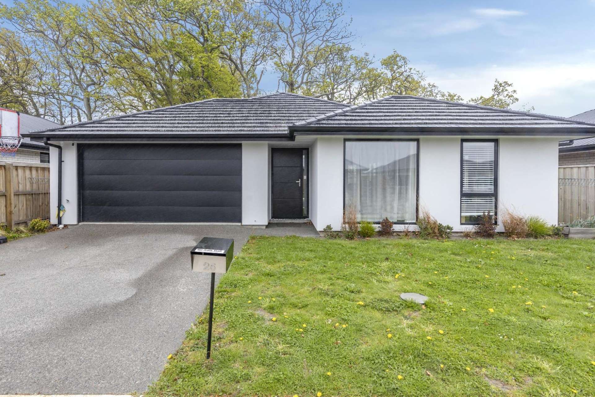 25 Crossley Avenue Woodend_0