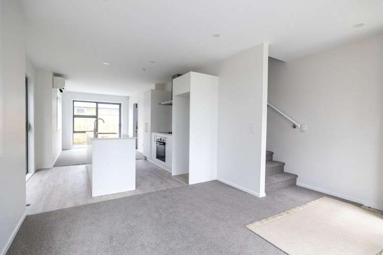 1 Bledisloe Crescent_1