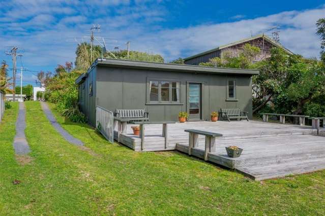 11 Te Moana Road Waikanae Beach_1