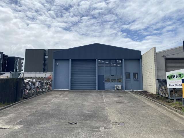 427SQM Refurbished, Cost Effective Warehouse +Yard