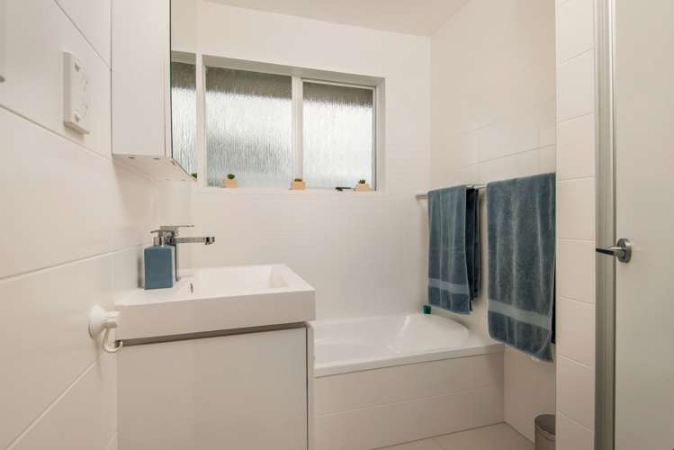 10a Roby Street Te Atatu Peninsula_14